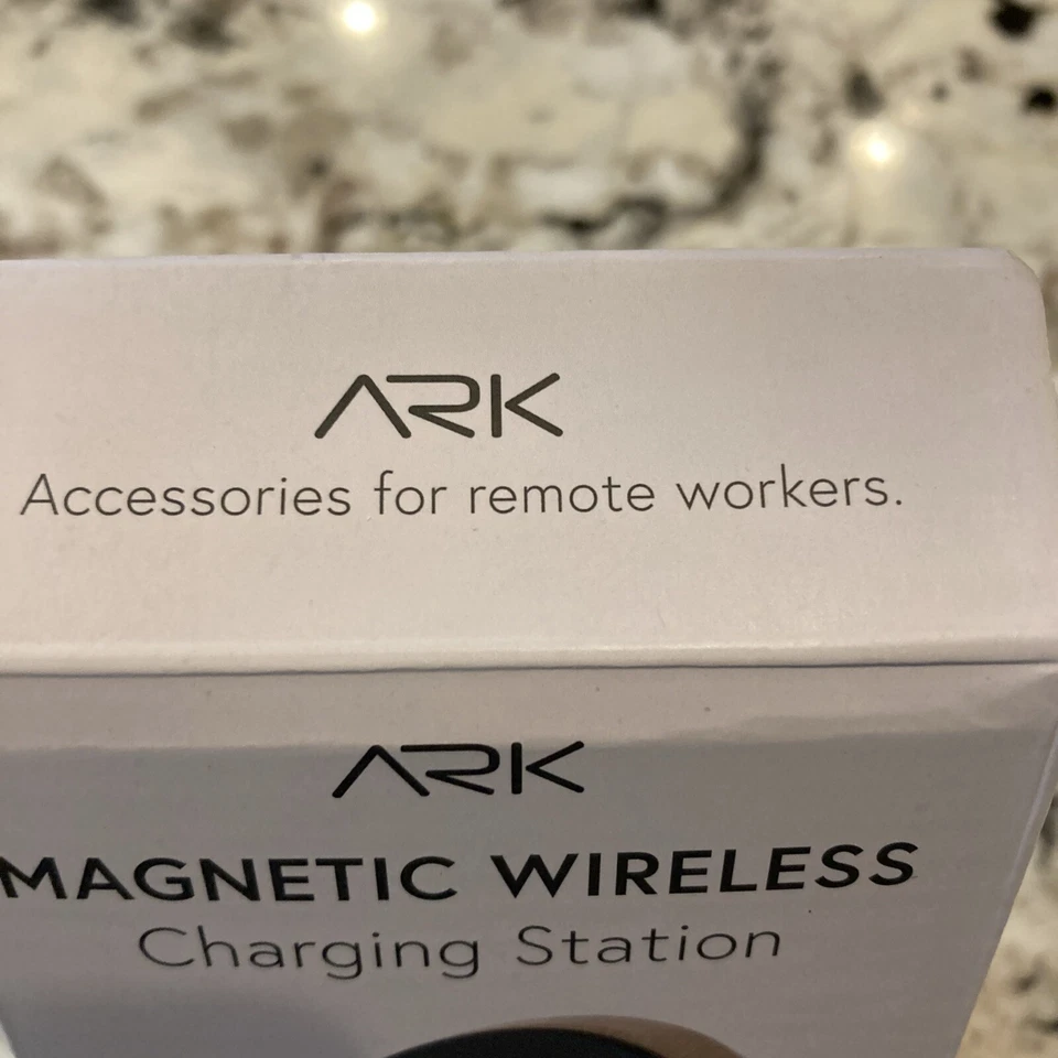 ARK Magnetic Wireless Charging Station New O/box With USB Ad. Threaded USB-C Cab - Image 2 of 4