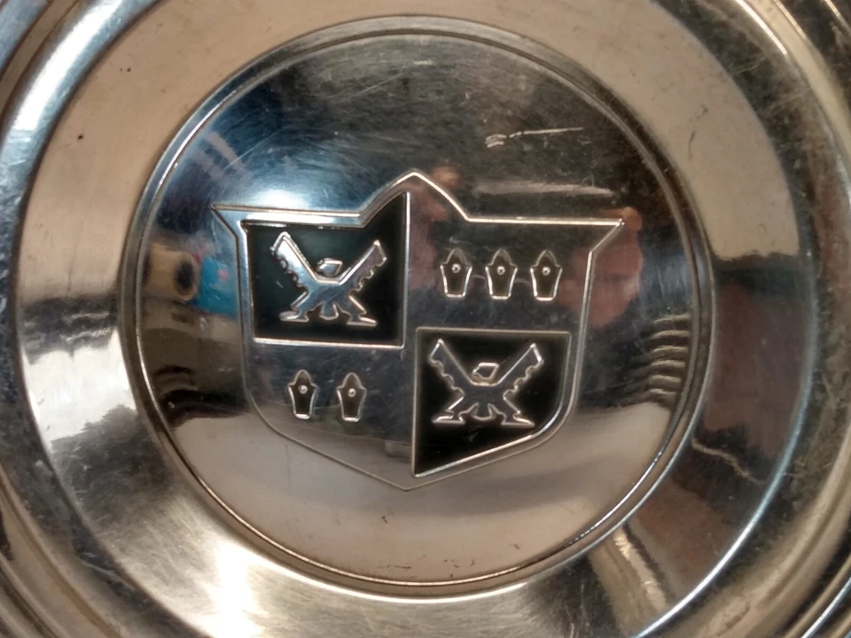 Cubierta de rueda Lyons Wire de la década de 1950 / tapacubos central ~ DeSoto Foto 2 de 4