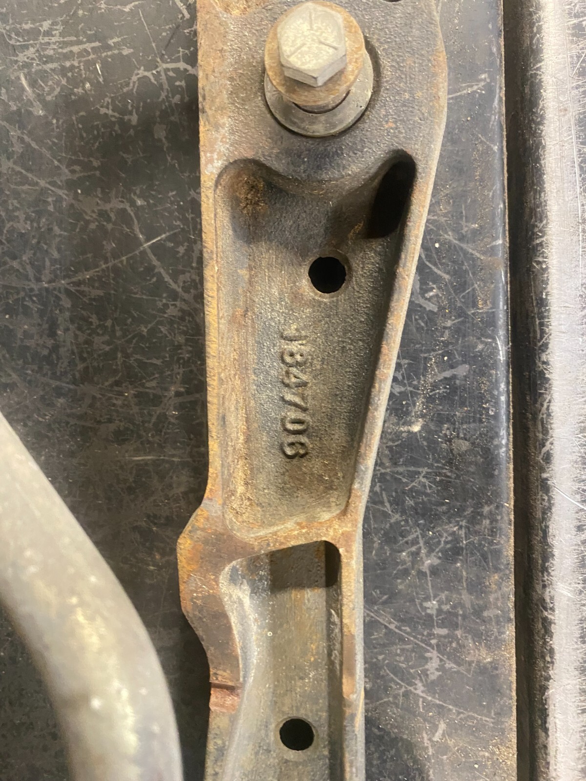 YTH2248 Husqvarna steering pivot axle assembly #532184706 | eBay