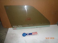 VETRO SCENDENTE PORTA ANTERIORE DX VERDE LANCIA BETA BERLINA SAINT GOBAIN