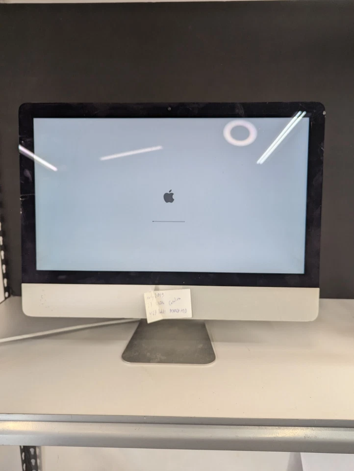 *TAL CUAL* Apple iMac A1418 21.5'' 2013 Core i3- 500gb hdd 4gb ram ¡vidrio agrietado! Foto 2 de 4