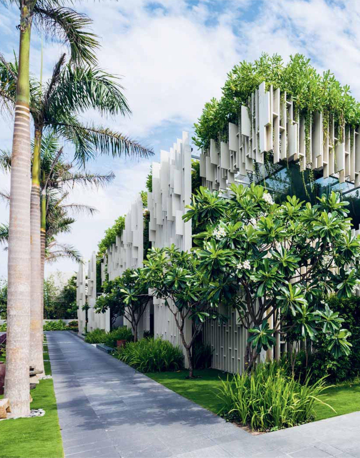 Thumbnail - Botanical Buildings | When Plants Meet Architecture | Judith Baehner |