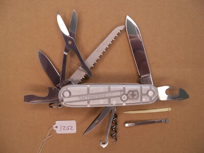 Victorinox Huntsman Swiss Army Pocket Knife; SilverTech; Saw