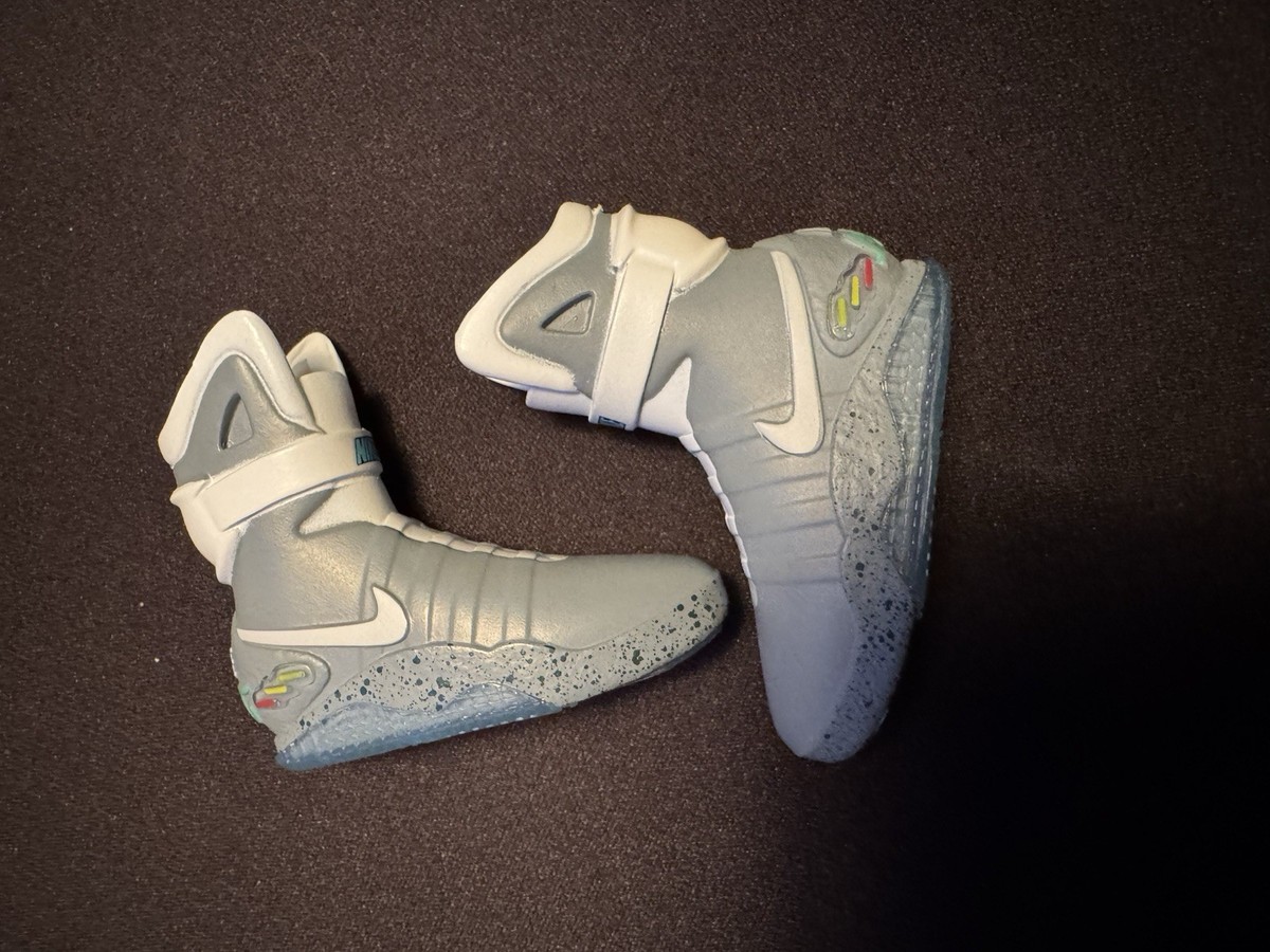 Custom 1/6 Scale Nike Air Mag Back to the future Marty McFly Mini