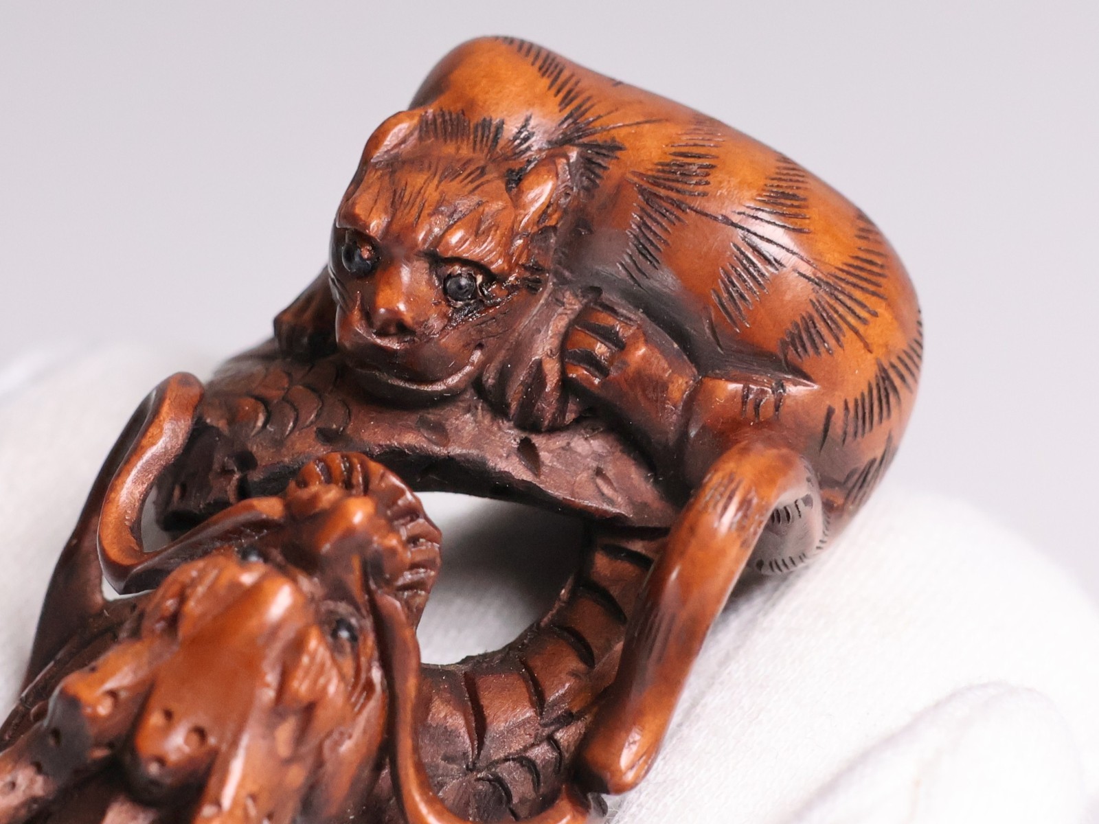 Japanese Wood Carving Dragon&Tiger Netsuke 2.24inch Ojime Figurine By Yamaguchi