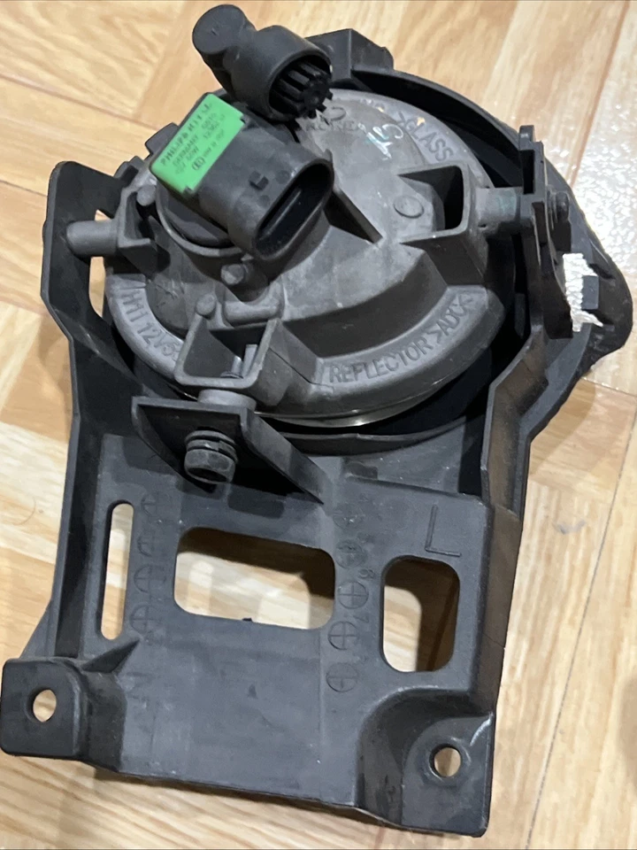 Luz antiniebla para conductor Mazda Miata 2003 Foto 3 de 4