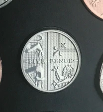 2009 FIVE 5 PENCE SHIELD COIN 5P BRILLIANT UNCIRCULATED BU BUNC