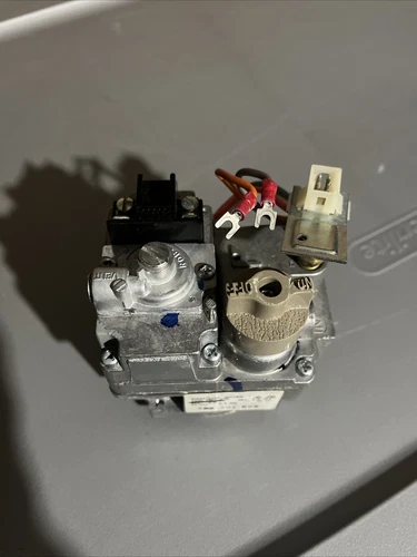 Robertshaw 7000BDER-S7A gas valve