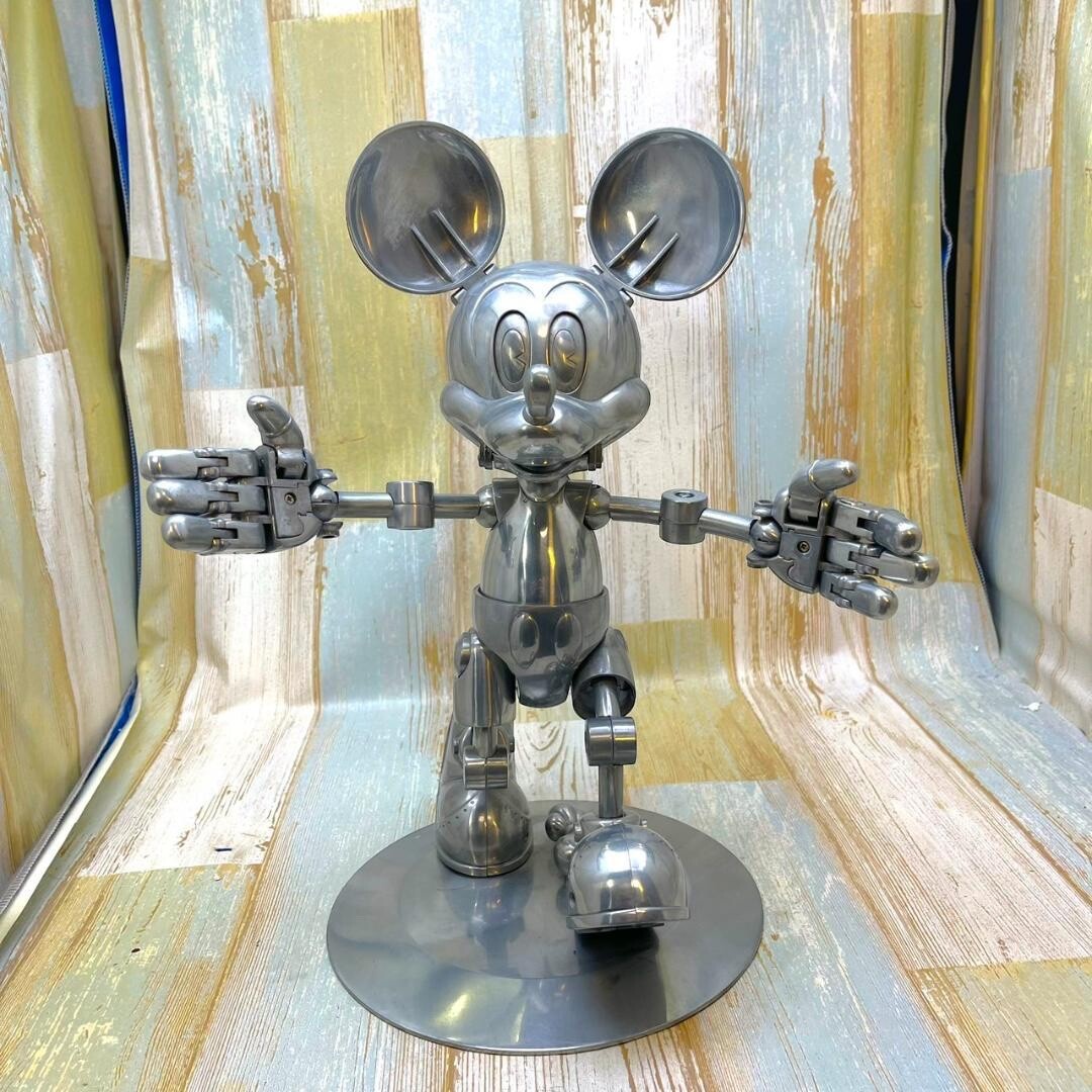Disney 100 xSorayama RETRO Dhyp. Future Mickey Limited Edition