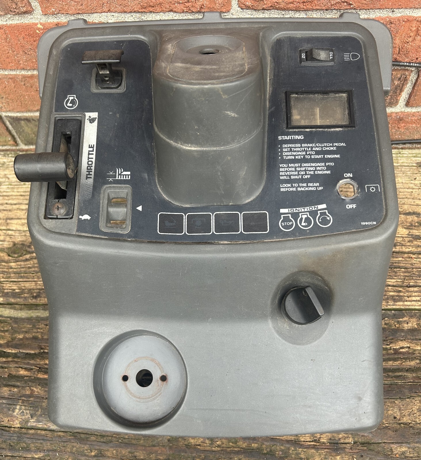 White Outdoor 1996 LT-165 Dash Panel 931-1510 w/ Switches, Cables, Ammeter, More