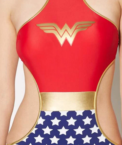 Wonder Woman High Neck Monokini Medium Swimsuit New with tags was 60$!