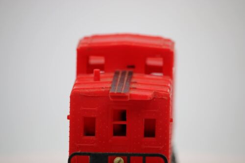 MARX ATSF 4427 8 WHEEL DESIGN CABOOSE O GAUGE - Picture 6 of 9