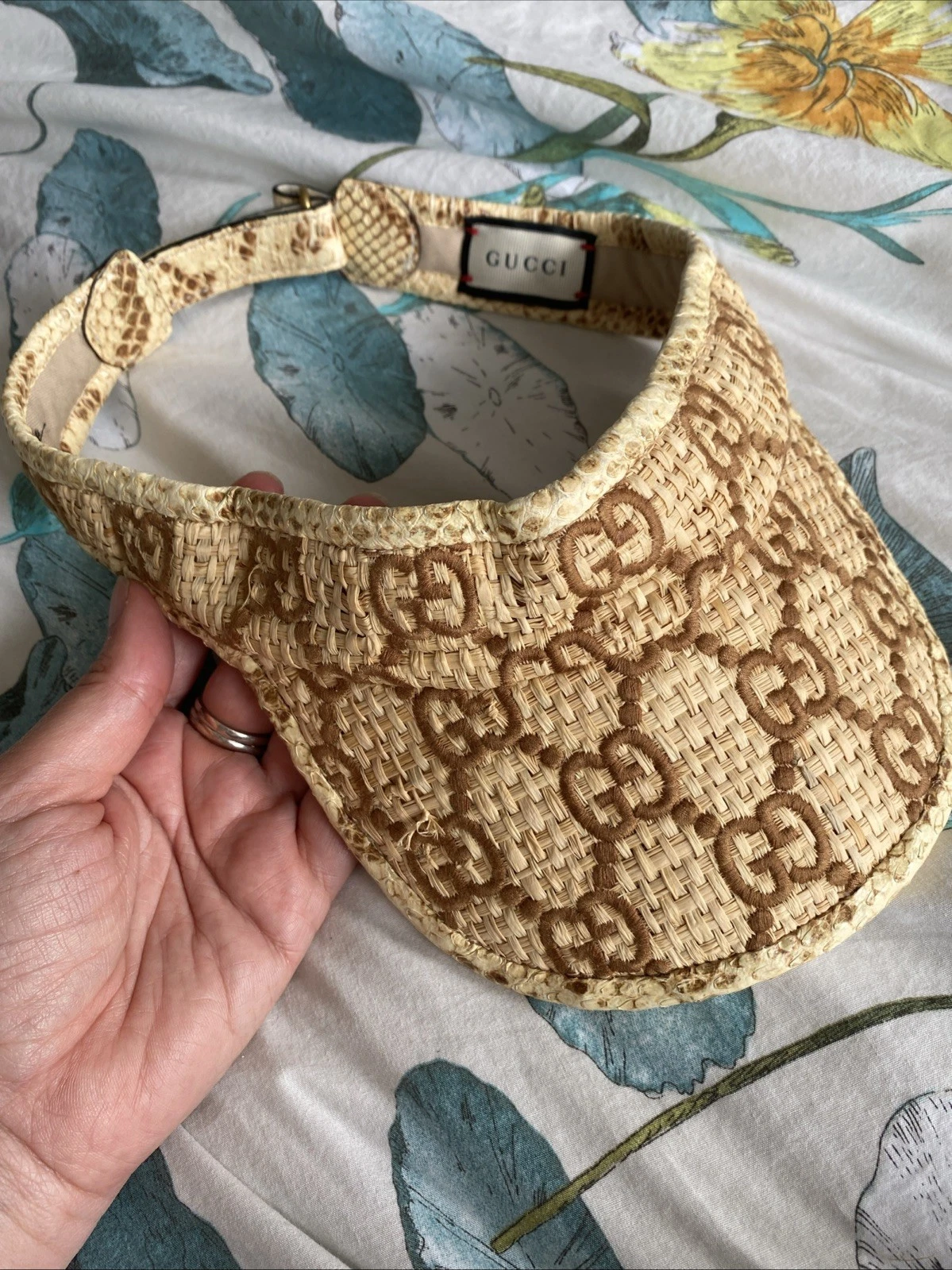 Vintage Gucci Rafia Sun Visor Hat One Size Neutral Straw Snake Skin
Opens in a new window or tab