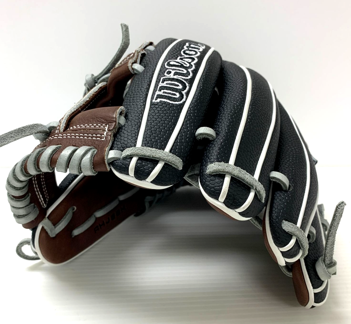 Wilson Wannabe Hero DUAL 軟式用 RHX86H Wilson Wannabe Hero DUAL 軟式用 RHX86H WILLSON 刺繍 ウィルソン