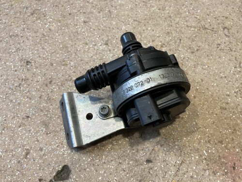 Wasserpumpe BMW F87 LCI F80 F82 Zusatzwasserpumpe Auxiliary Water Pump 6834917