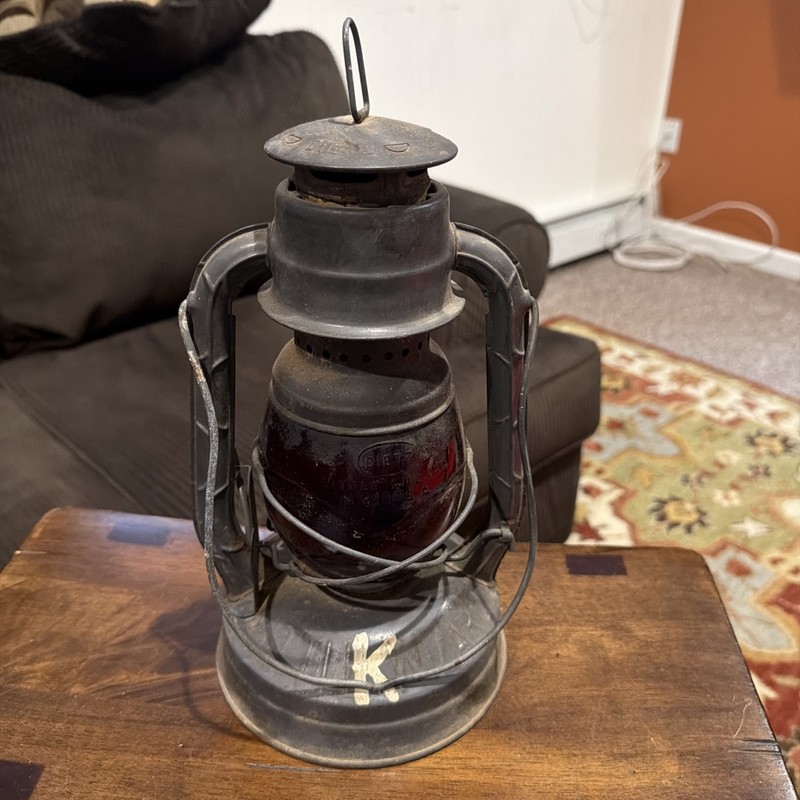 ANTIQUE DIETZ LITTLE WIZARD RAILROAD KEROSENE LAMP