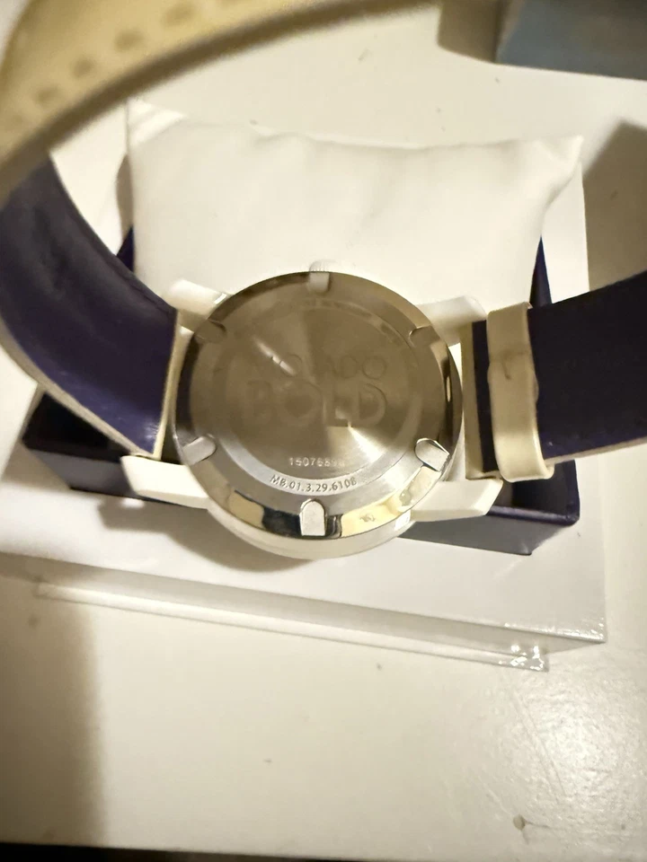 Movado Bold 薰衣草表盘漆皮表带女士手表 3600219: — 第 4/4 张图片