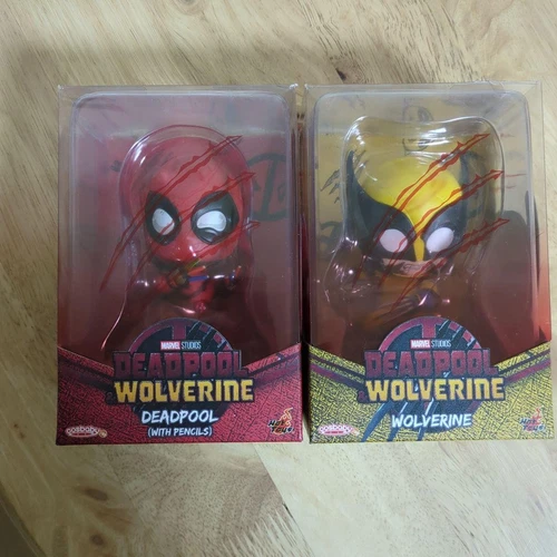 Hot Toys Cosbabies Deadpool & Wolverine S Bobblehead Set - Usado, daños en la...