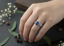 Natural Blue Sapphire Oval Cut  Ring women in 925 sterling Silver.