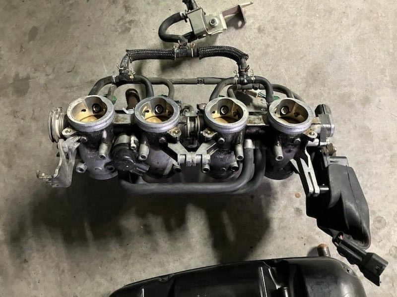 20082009 SUZUKI GSXR 600 COMPLETE OEM THROTTLE BODY BODIES AIR BOX