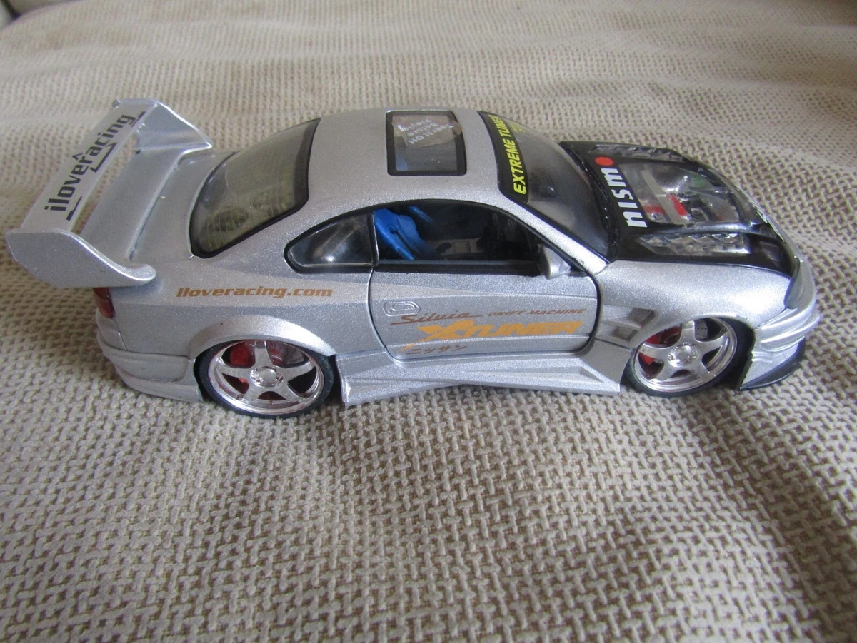 Kentoys 1:24 Scale Nissan Silvia Drift Machine 2003 Extreme Tuner Diecast Car