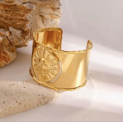 Golden Solstice: Sculptural Sun Emblem Cuff Bracelet