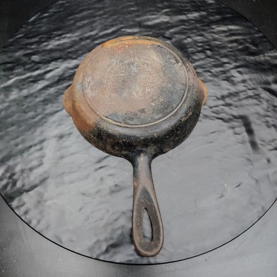 Griswold No 3 Cast Iron Skillet 709B Large Logo Heat Ring Vintage Fry Pan 
