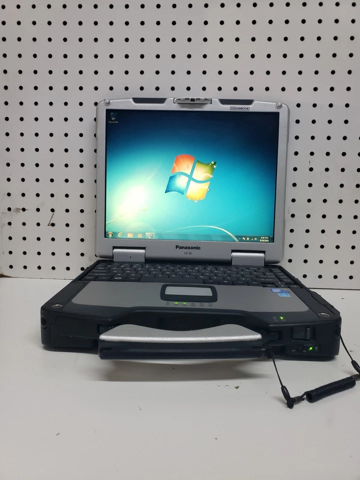 Panasonic Toughbook CF30 core 2 Duo CPU L9300 1.6Ghz  4GB RAM 256GB SSD Win7 Pro - Image 4 of 4