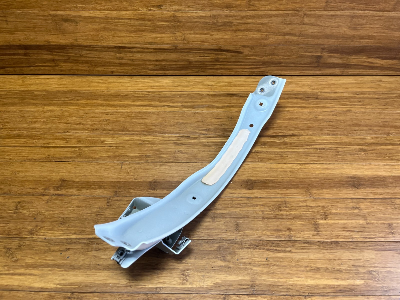 Audi R8 2016-2024 Front Right Fender liner White