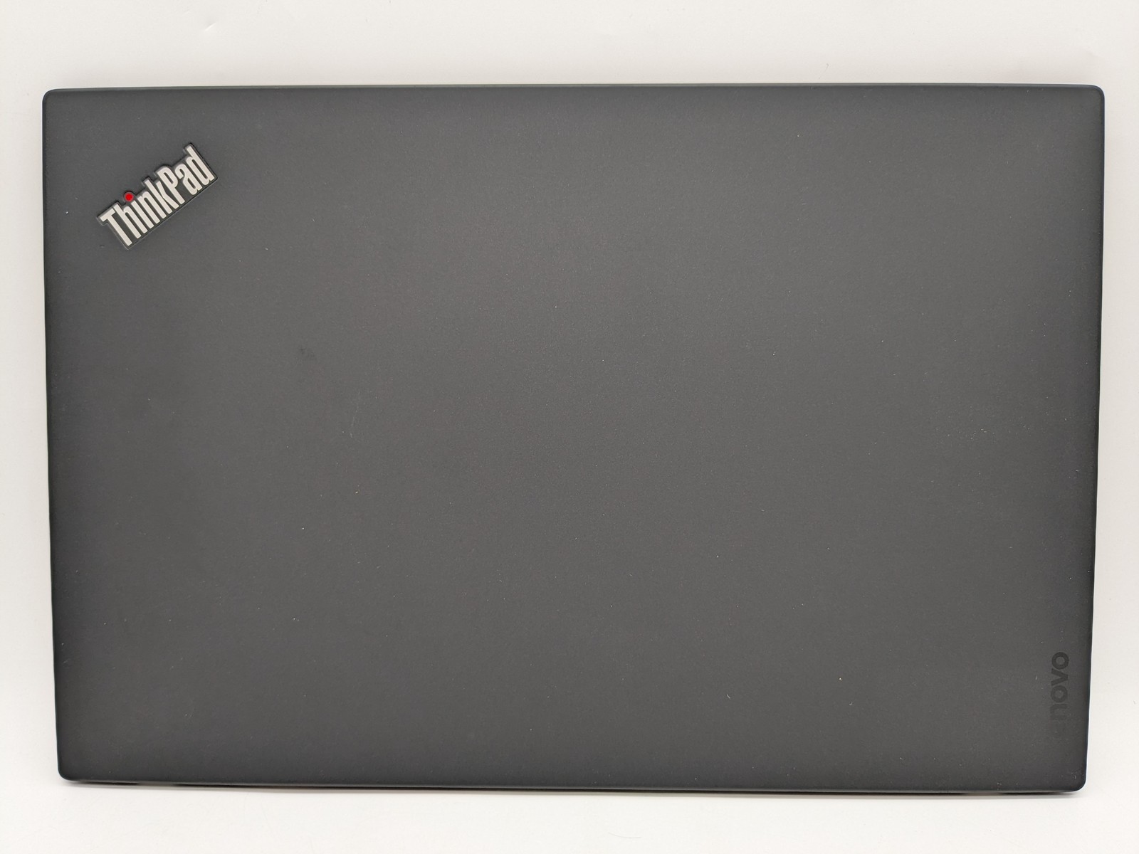 Lenovo ThinkPad X1 Carbon 5th Gen, 14-Inch Laptop, with Intel Core i7 7th Gen., Windows 10 Pro