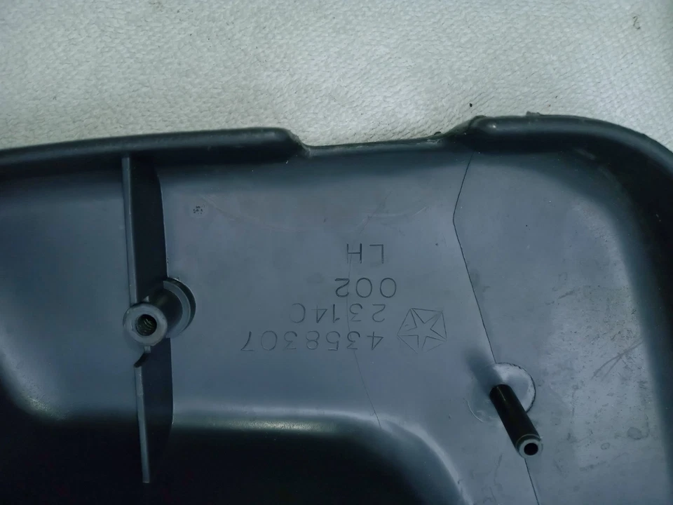 OEM 1986 - 1993 DODGE RAM RH & LH SEAT HINGES COVERS GRAY #4358306 4358307 Foto 4 de 4