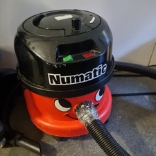 Henry Hoover numatic