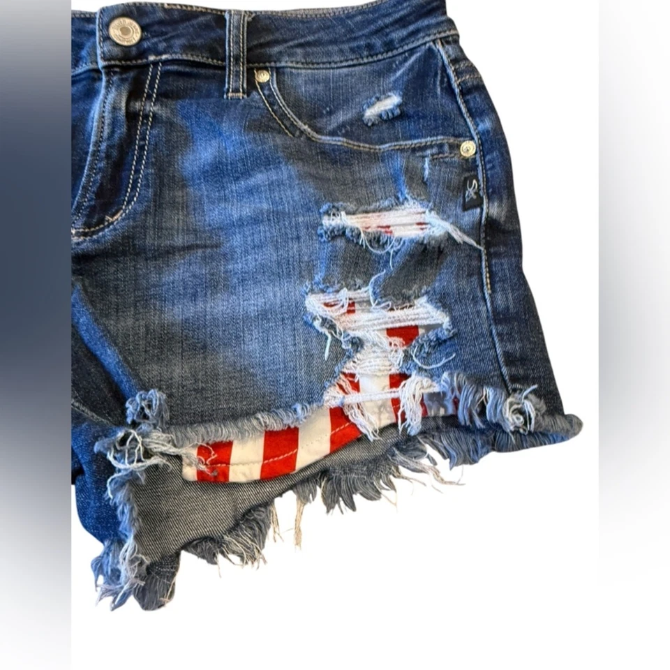 Pantalones cortos de mezclilla plateados con estrellas y rayas para mujer 29 x 3 Foto 3 de 4