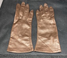 Vtg Van Raalte Ladies Fawn Colored Gloves Size 7 1/2 USA Retro 60s Romantic Read