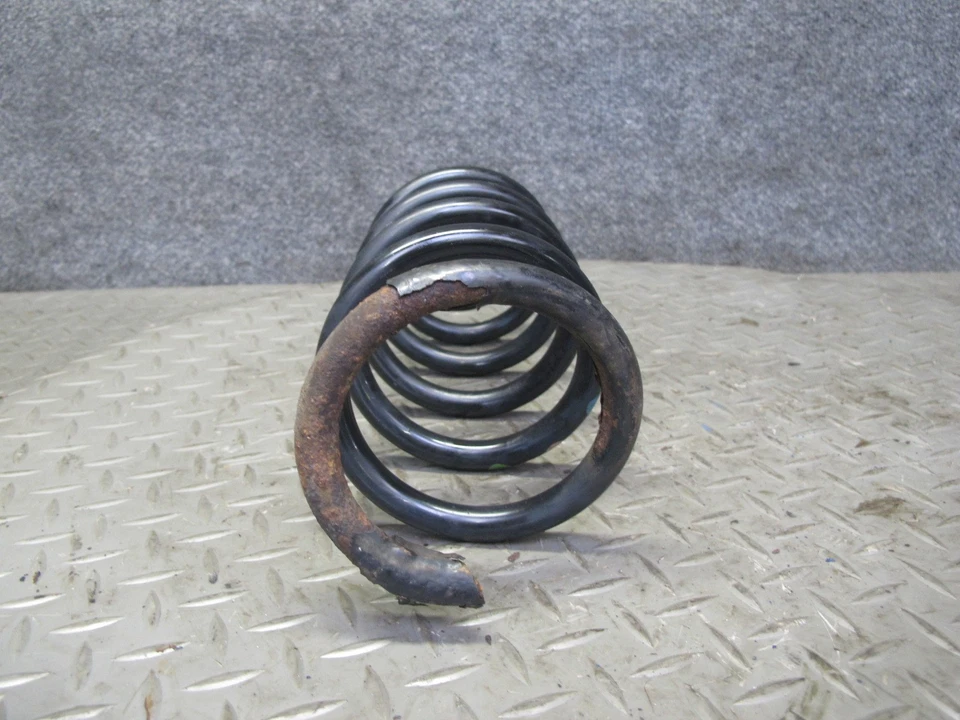 2008 VW GOLF MK5 R32 AWD REAR SUSPENSION LEFT & RIGHT COIL SPRING SET OEM - Image 4 of 4