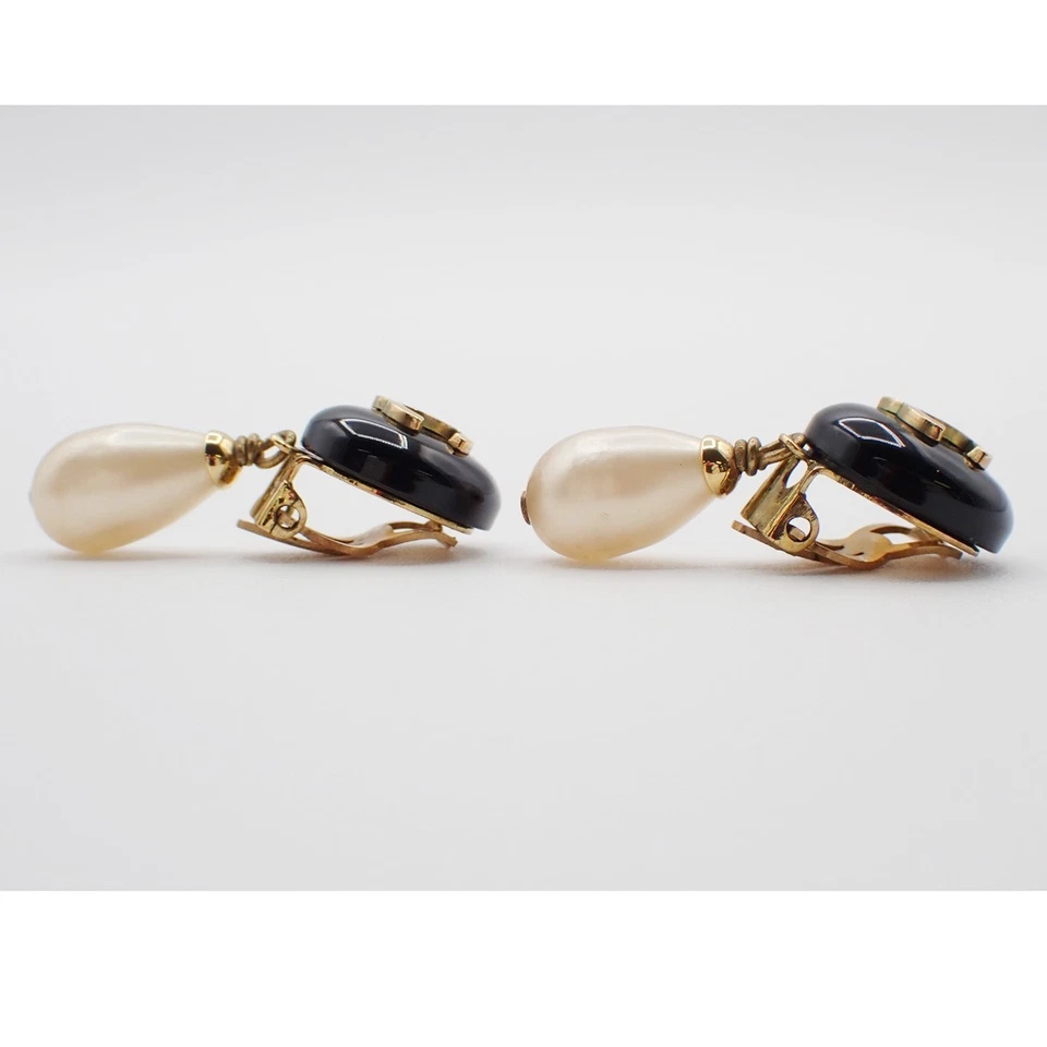 CHANEL Imitation Pearl Drop Earrings 94A Clip-On Black White GHW Vintage 77RF629 - Image 4 of 4