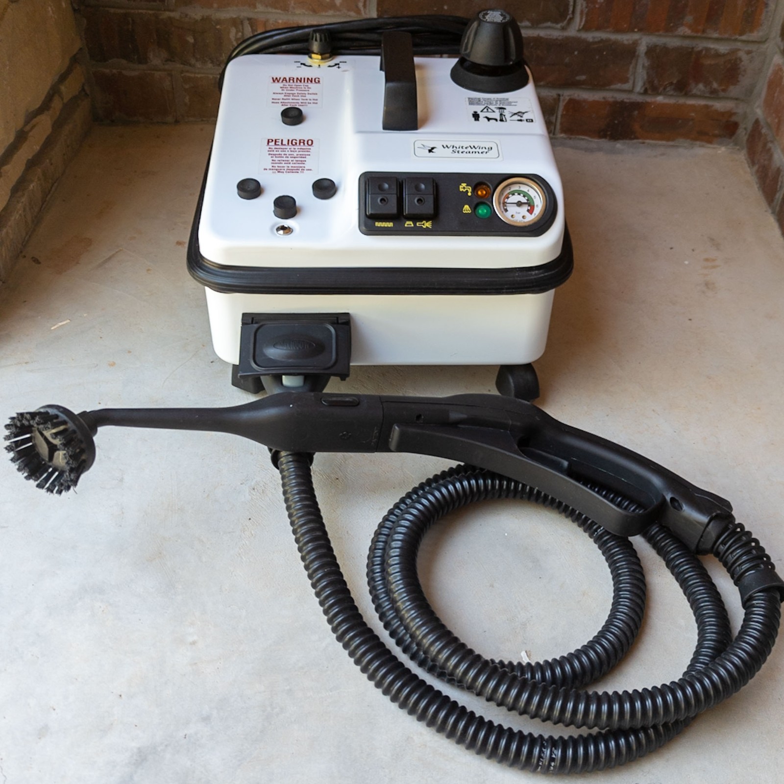 White Wing Steamer Professional Cleaner 21631--2 Liter 1500 Watts - Italy Works!