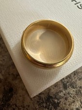 Solid 18ct gold wedding band 9g excellent condition