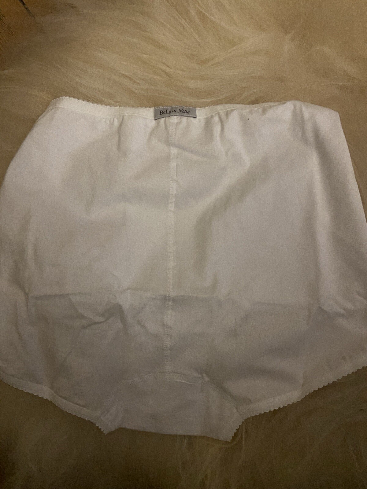 Picture 4 of 5