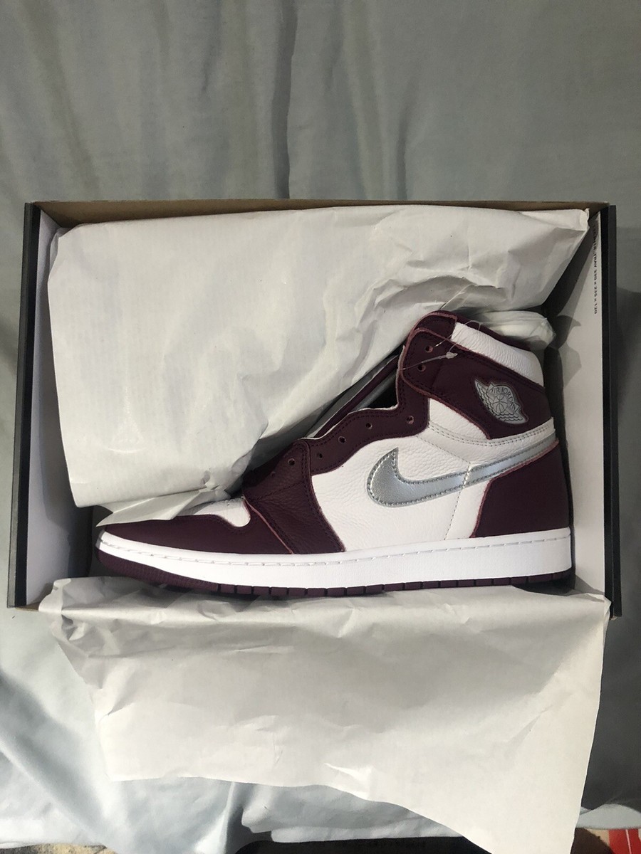 Nike Air Jordan 1 Retro High OG Bordeaux 555088-611 Size 12  display picture 1