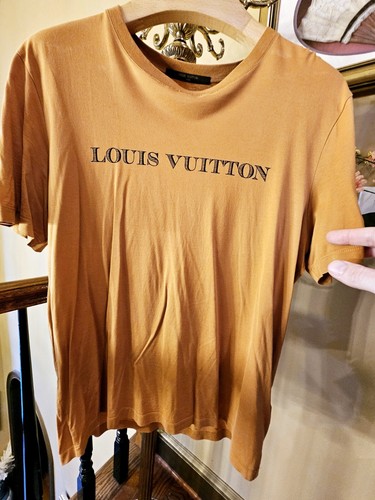 Louis Vuitton Graphic Print Logo Patterned-Intarsia Orange T-Shirt Italy $1,637 - Picture 3 of 10