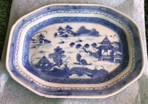 Small Platter Chinese Export Porcelain Canton Blue And White c. 1890s