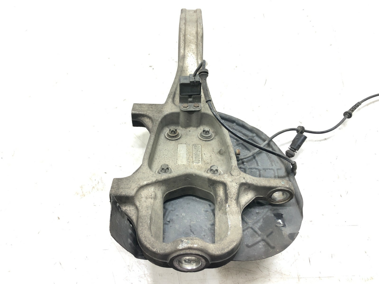 2014-2020 MASERATI QUATTROPORTE RIGHT PASSENGER FRONT SPINDLE KNUCKLE HUB OEM.
