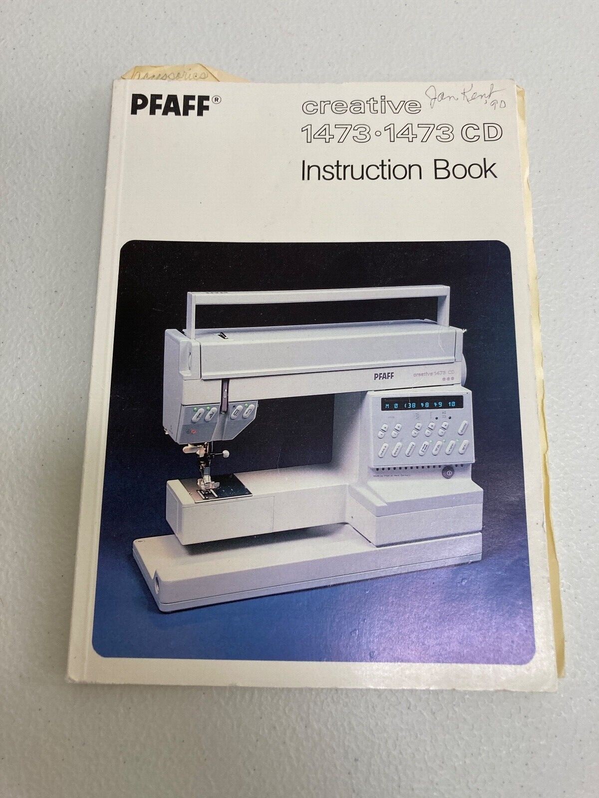 PFAFF Creative 1473 CD Sewing Machine with Creative Designer Attachment