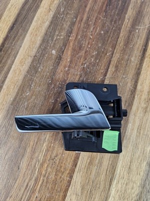 04-06 Volkswagen Phaeton | Front Right Interior Door Handle - 3D0 837 618 OEM 