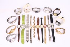 Damskie różne zestawy zegarków kwarcowych Guess Seiko Casio Citizen itp. NIEPRZETESTOWANE