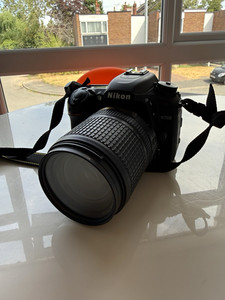 Nikon D7500 Digital SLR Camera + AF-S DX NIKKOR 18-140mm VR Lens Wi-Fi BT
