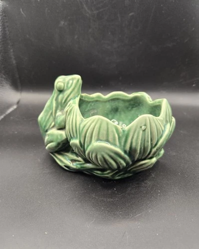 Vintage McCoy Frog Planter – Glossy Green – 3" Tall – Excellent Condition