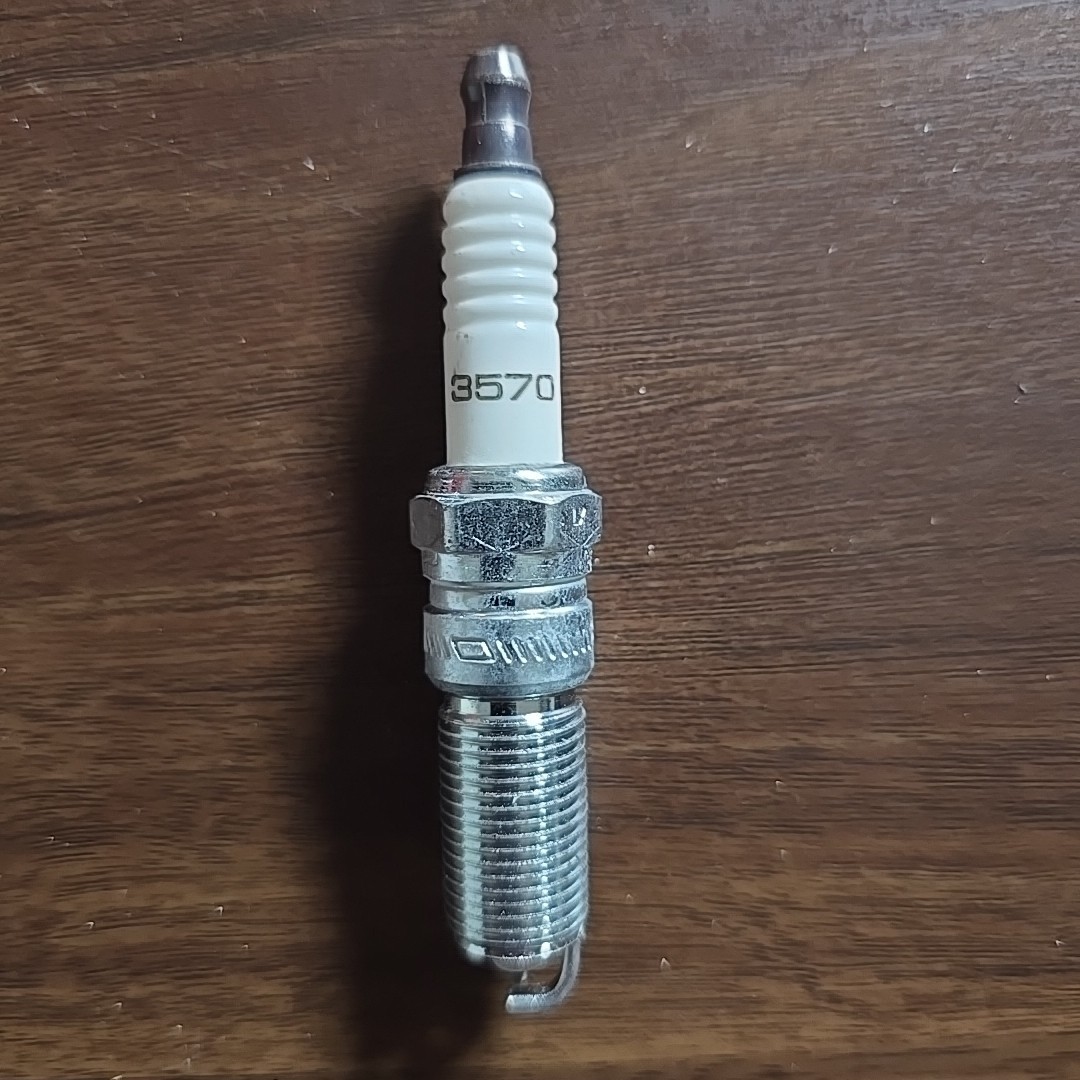 QTY 4 Champion 3570: Platinum Power Spark Plug For Charger Magnum Ram 1500