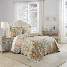 Kensington 4-Piece Quilt Set   King - 100 Cotton Bedding in Aquamarine with ...